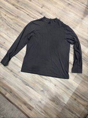 Men's Long Sleeve Black Crewneck Shirt